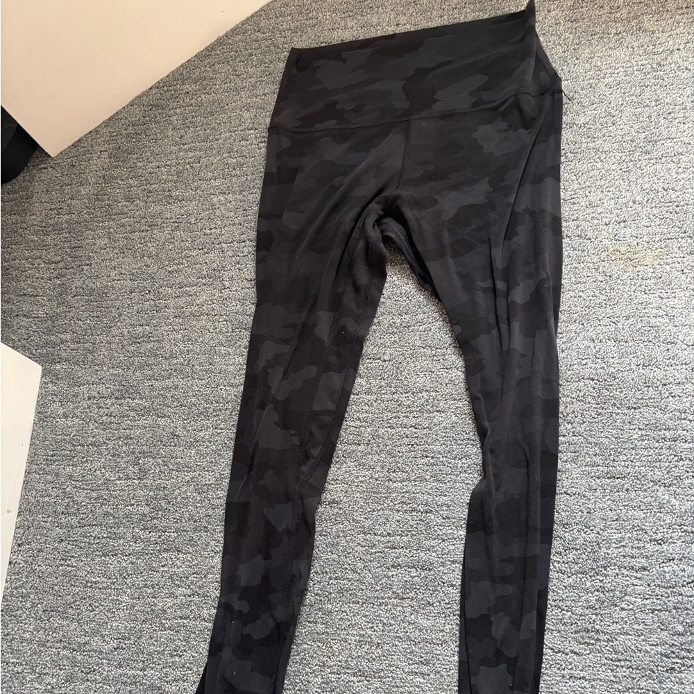Lululemon Athletica Black Camo Leggings